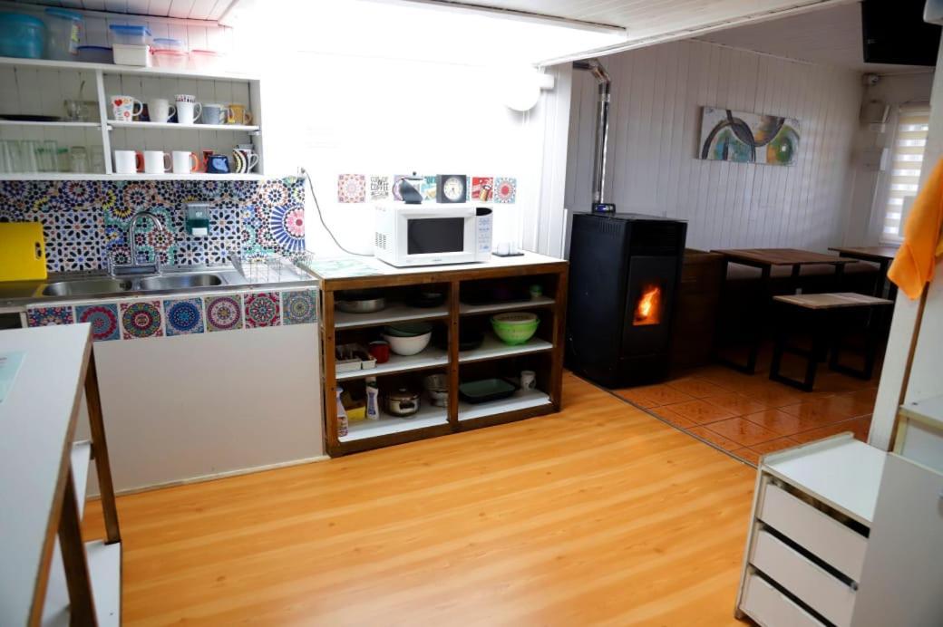 Si Po Hostel 蒙特港 外观 照片